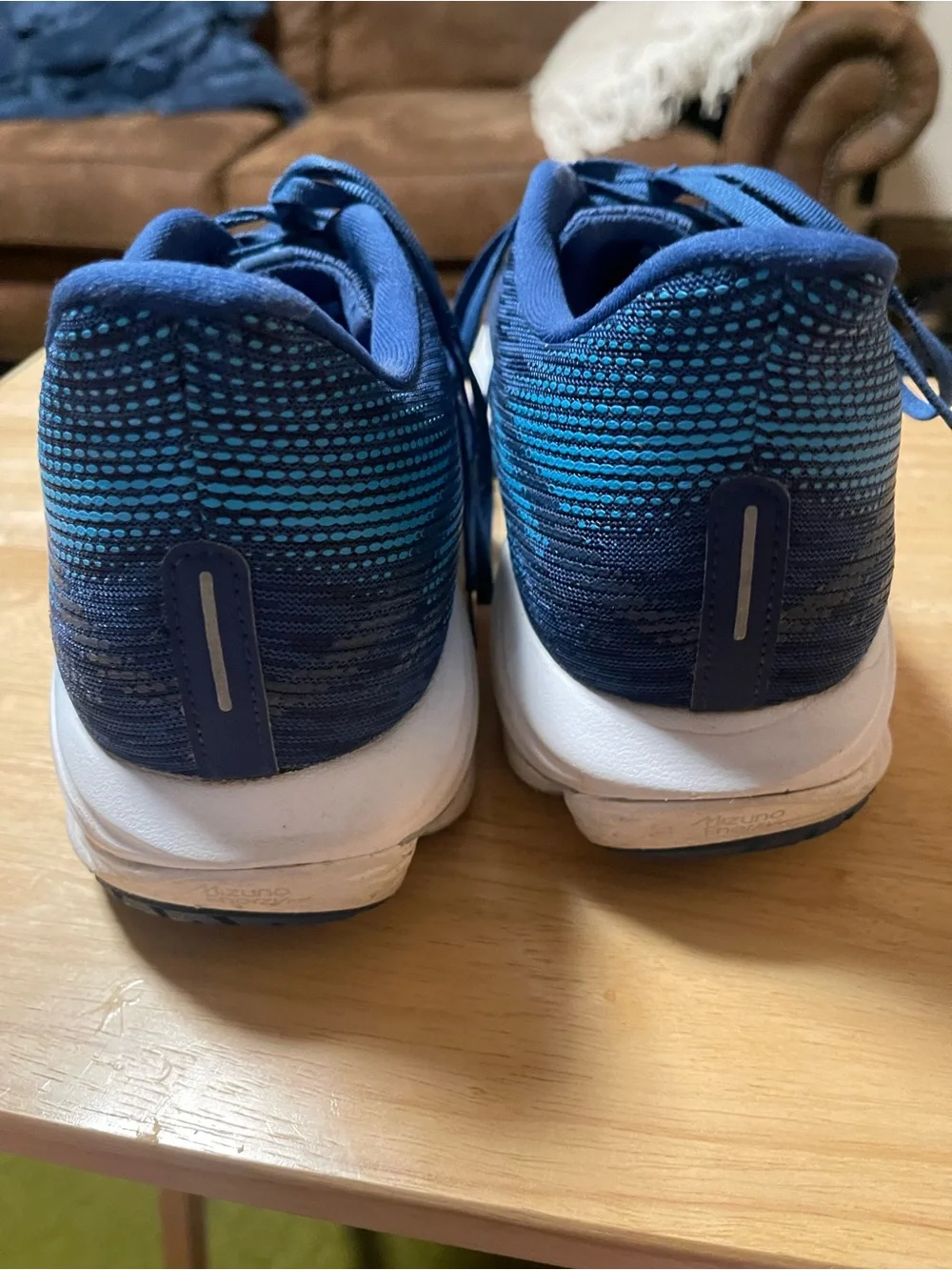 Mizuno Wave Rider 28, Blue/White Men’s Size 13 Running
